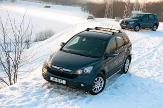 Третій раунд. Honda CR-V та Toyota RAV4