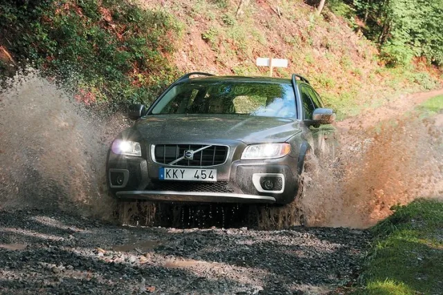 Детское место. Volvo V70 и Volvo XC70