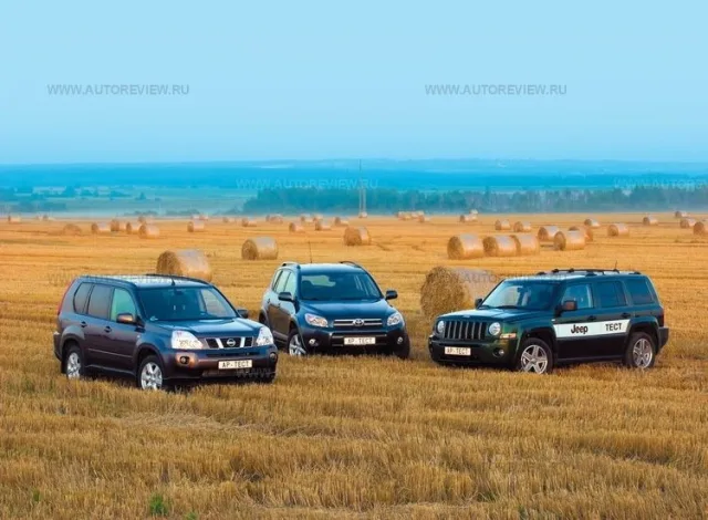 Сравнительное джиповодство. Jeep Liberty, Nissan X-Trail и Toyota Rav4