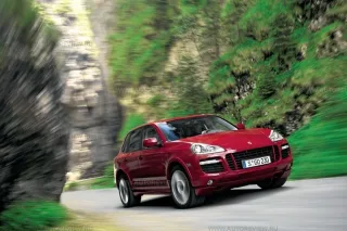 Жорсткач. Porsche Cayenne GTS