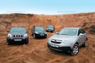 Двое на двое. Chevrolet Captiva, Nissan X-Trail, Opel Antara и Toyota RAV4