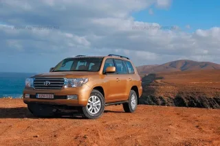 Всюди хід. Toyota Land Cruiser 200