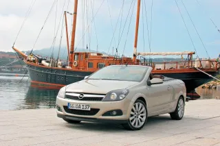 Солнце перед грозой. Opel Astra TwinTop
