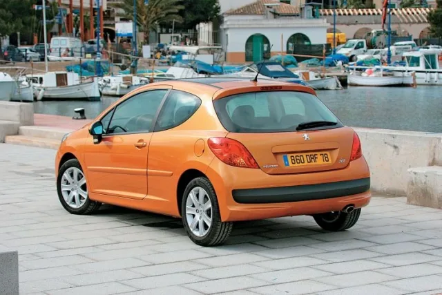Левиний позіх. Peugeot 207 - лев у кігтях маркетингу