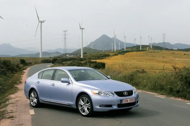 Електрична тиша. Lexus GS 450h
