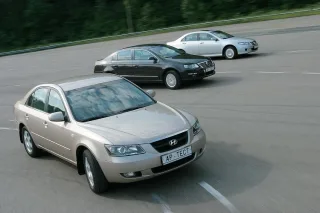 Догнать и перегнать. Honda Accord, Hyundai NF, Volkswagen Passat