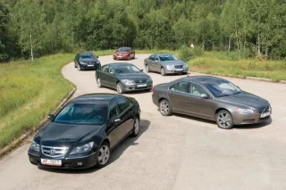 Goals and means. Audi A6 3.2 FSI quattro, BMW 530Xi, Honda Legend, Lexus GS 450h, Mercedes-Benz E 350 4Matic, Volvo S80 4.4 AWD