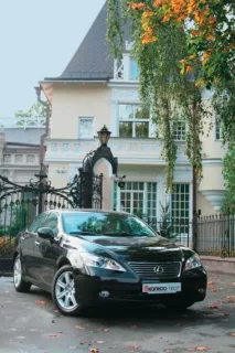 Lexus ES350. Do not touch the keys!