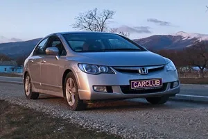 Honda Civic: Сивка-Бурка, або З Новим роком