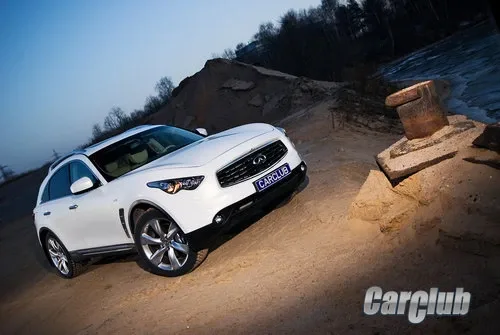 Тест-драйв Infiniti FX50: ціна за преміум