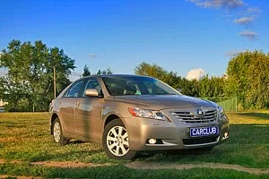 На світі щастя немає, але є спокій і Camry