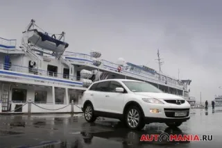Mazda CX-9. Japanese shipbuilding.