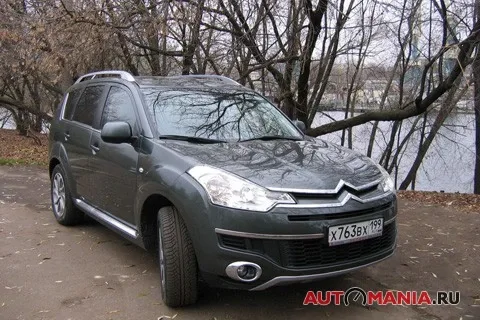 Citroen C-Crosser. Француз з японським нутром.