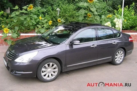 Nissan Teana 3,5. Альтернативи не знайти.