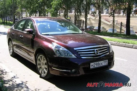 Nissan Teana 2,5. Самое сильное звено. Но только в своем классе.