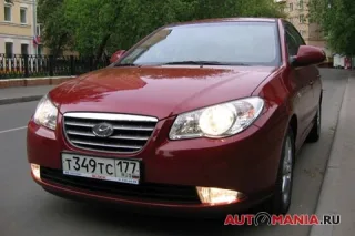 Hyundai Elantra 2,0. Дорогой, но безумно привлекательный.