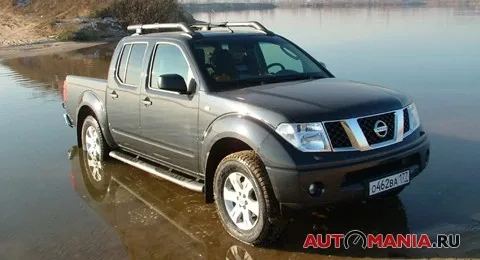 Nissan Navara. «Грязный» мачо активным понравится.