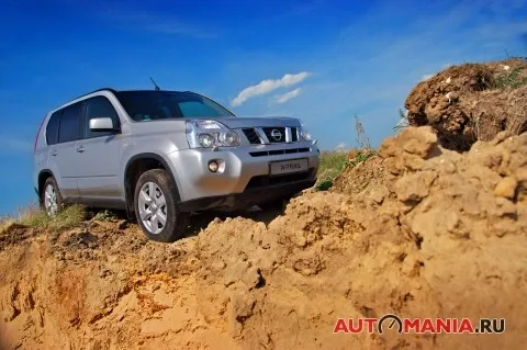 Nissan X-Trail. Міцний горішок.