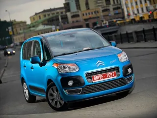 Guest from the future. We twist other people's necks with the Citroen C3 Picasso compact van
