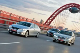 Unipolar world. Pitting the Mercedes E-Class, Audi A6 and Lexus GS against each other