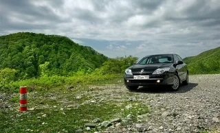 Renault Laguna.