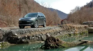 Citroen C-Crosser.