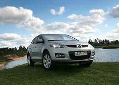 Mazda CX-7.