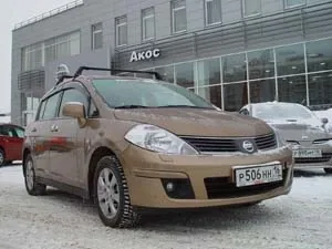 Nissan Tiida