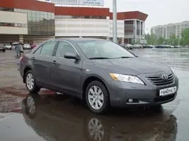 Нова Camry