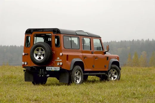 Унікальний Land Rover Defender Fire