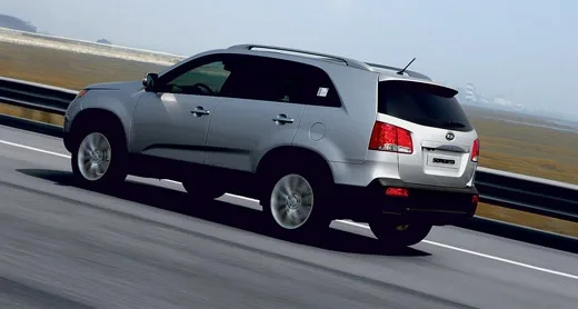 У нового KIA Sorento немає ні рами, ні знижувальної передачі