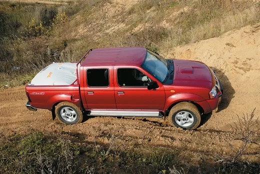 Nissan NP300