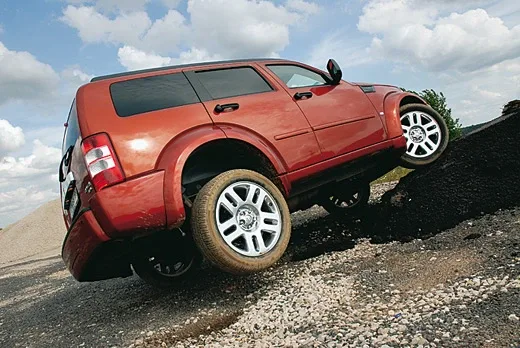 До Росії прибув Dodge Nitro з 4-літровим V6
