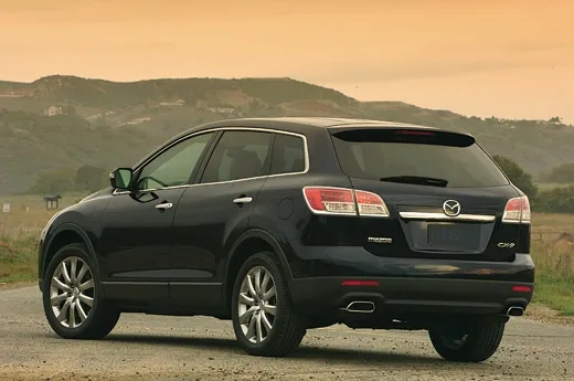 Шестимісний кросовер Mazda CX-9