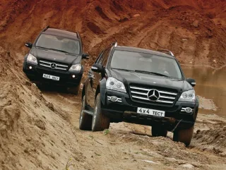 Thick and thin. Mercedes-Benz GL 500 and GL 320 CDI