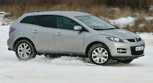 Mazda CX-7 расправилась с Мitsubishi Outlander XL
