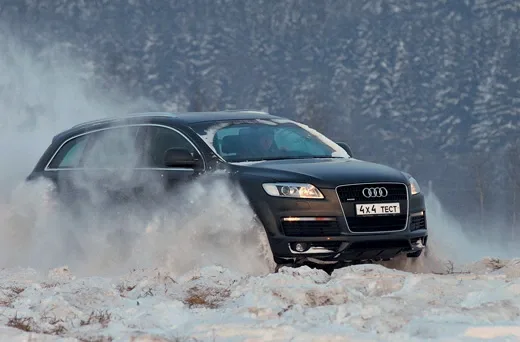 Audi Q7 против Cadillac Escalade