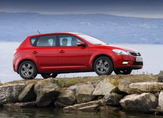 Имиджмейкер. Принесёт ли пользу марке обновлённый хэтчбек Kia cee'd?