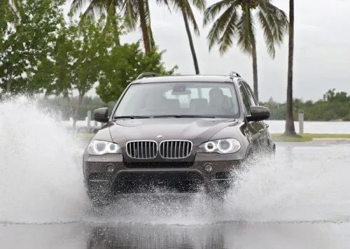 BMW X5. Обережно, крокодили!