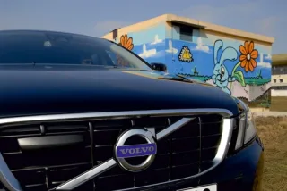 Volvo XC 60 with a new three-liter petrol turbo engine T6