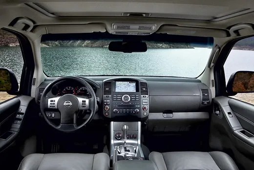 Рестайлінг Nissan Pathfinder і Navara