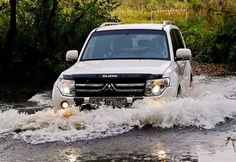 Joker. Assessing the power of the Mitsubishi Pajero 3.0 SUV