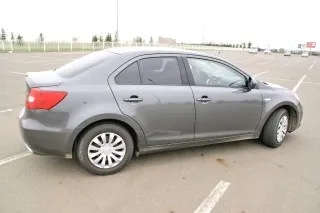 Suzuki Kizashi