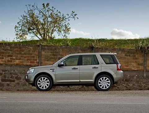 Надо грязи. Изучаем обновлённый Land Rover Freelander 2