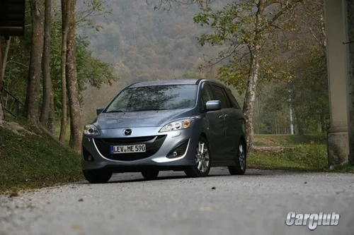 Test drive Mazda5: stylish family man