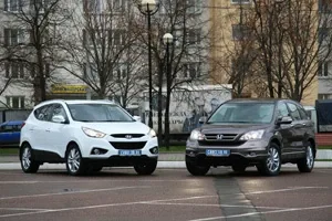 Hyundai ix35 VS Honda CR-V: кожному своє