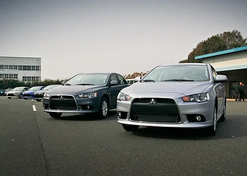 Заспокоєння. Слухаємо звіт про оновлення седана Mitsubishi Lancer