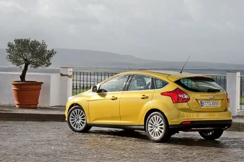 Без фокусів. Знайомимося з головною новинкою року, хетчем Ford Focus III
