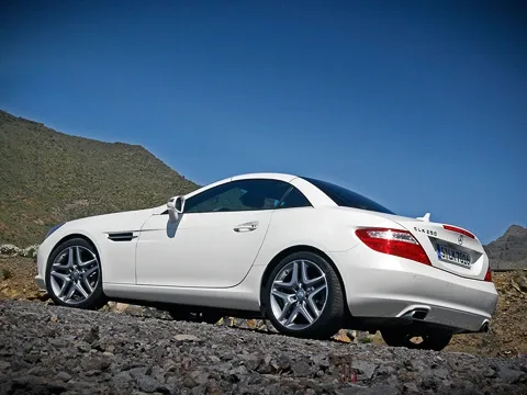 Sportlichkeit. Determining the gender of the Mercedes-Benz SLK roadster