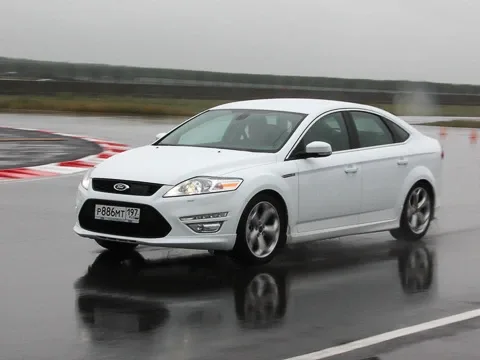 Sport як прикриття. Пробуємо дизельний Ford Mondeo з «автоматом»